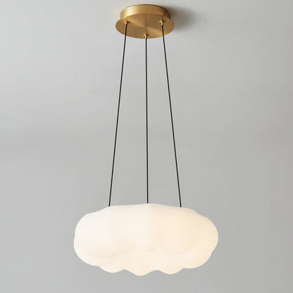 مصباح LED معاصر من النحاس والأكريليك بتصميم سحابة كريمية إسكندنافية لغرفة النوم
