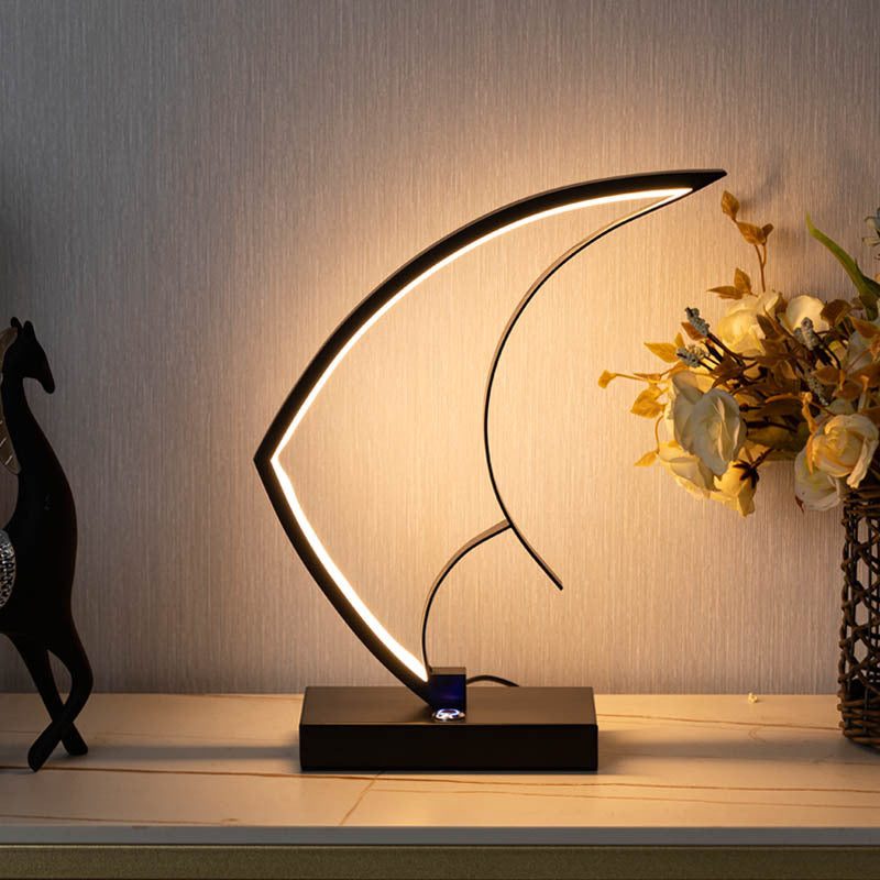 Contemporary Creative Sailboat Snail Iron Aluminum Silicone LED Table Lamp For Bedroom