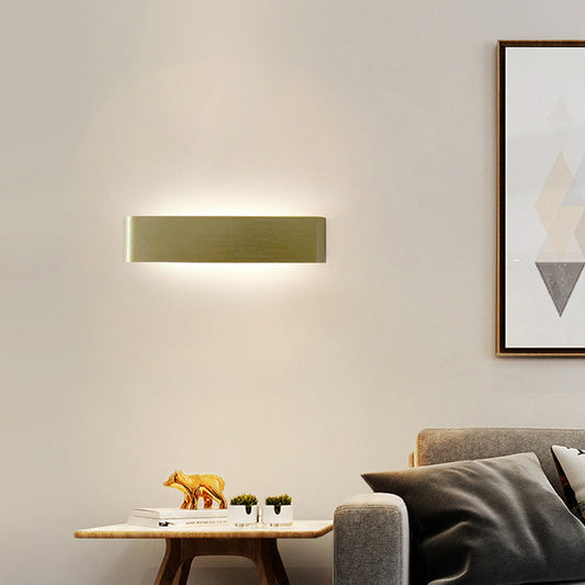 مصباح حائط LED مستطيل الشكل مصنوع من الألومنيوم والأكريليك بتصميم عصري بسيط لغرفة النوم 