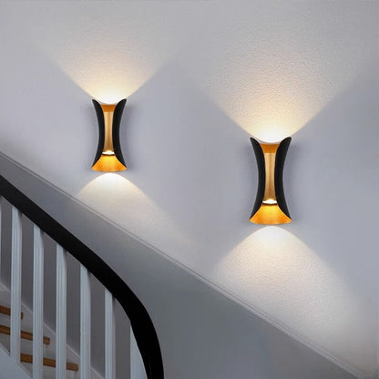 Modern Minimalist Waterproof Curved Cylindrical Aluminum Glass LED Wall Sconce Lamp For Outdoor