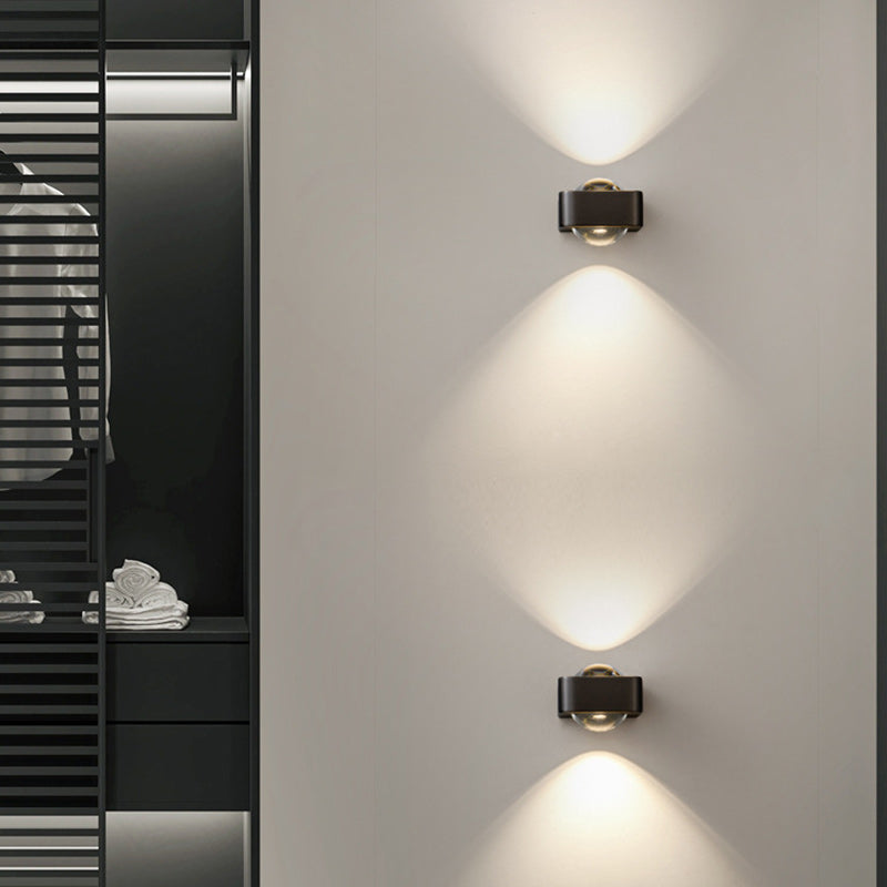 مصباح حائط LED مستطيل الشكل مصنوع من الحديد والأكريليك بتصميم إسكندنافي معاصر لغرفة النوم 