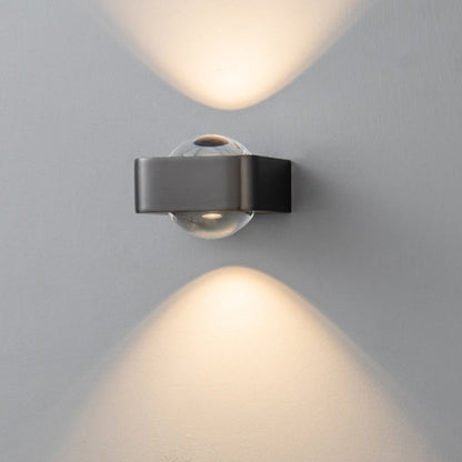 مصباح حائط LED مستطيل الشكل مصنوع من الحديد والأكريليك بتصميم إسكندنافي معاصر لغرفة النوم 