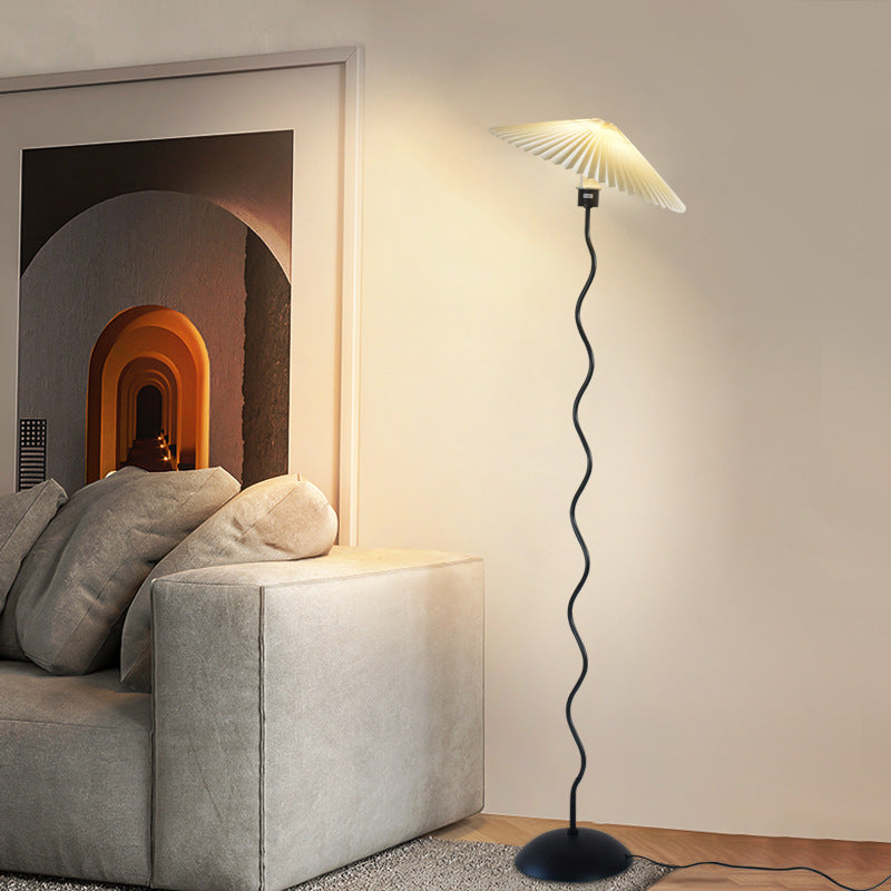 Modern Minimalist Floor Lamp – 1-Light Cone Shade in Iron & Aluminum for Living Room