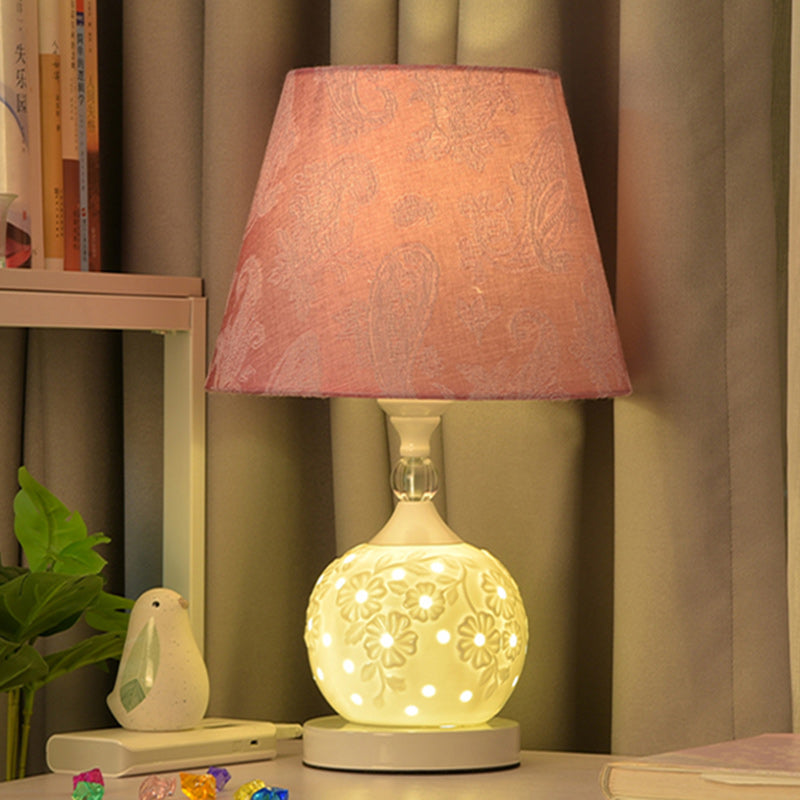 Traditional Vintage Sphere Ceramic Fabric 1-Light Table Lamp For Bedroom