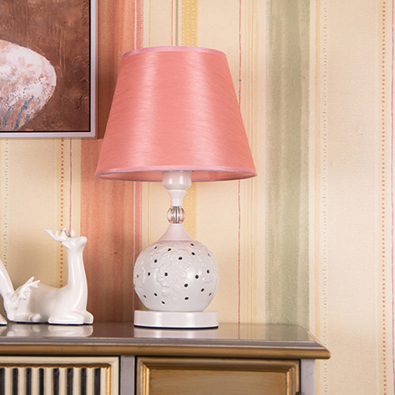 Traditional Vintage Sphere Ceramic Fabric 1-Light Table Lamp For Bedroom