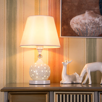 Traditional Vintage Sphere Ceramic Fabric 1-Light Table Lamp For Bedroom