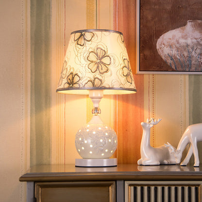 Traditional Vintage Sphere Ceramic Fabric 1-Light Table Lamp For Bedroom