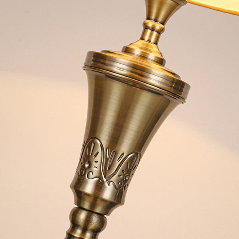 Traditional Vintage Frustum Metal Fabric 1-Light Table Lamp For Bedroom