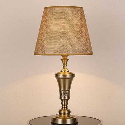 Traditional Vintage Frustum Metal Fabric 1-Light Table Lamp For Bedroom