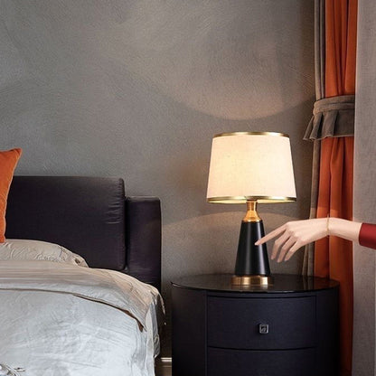 Modern Luxury Cylinder Metal Fabric 1-Light Table Lamp For Bedroom