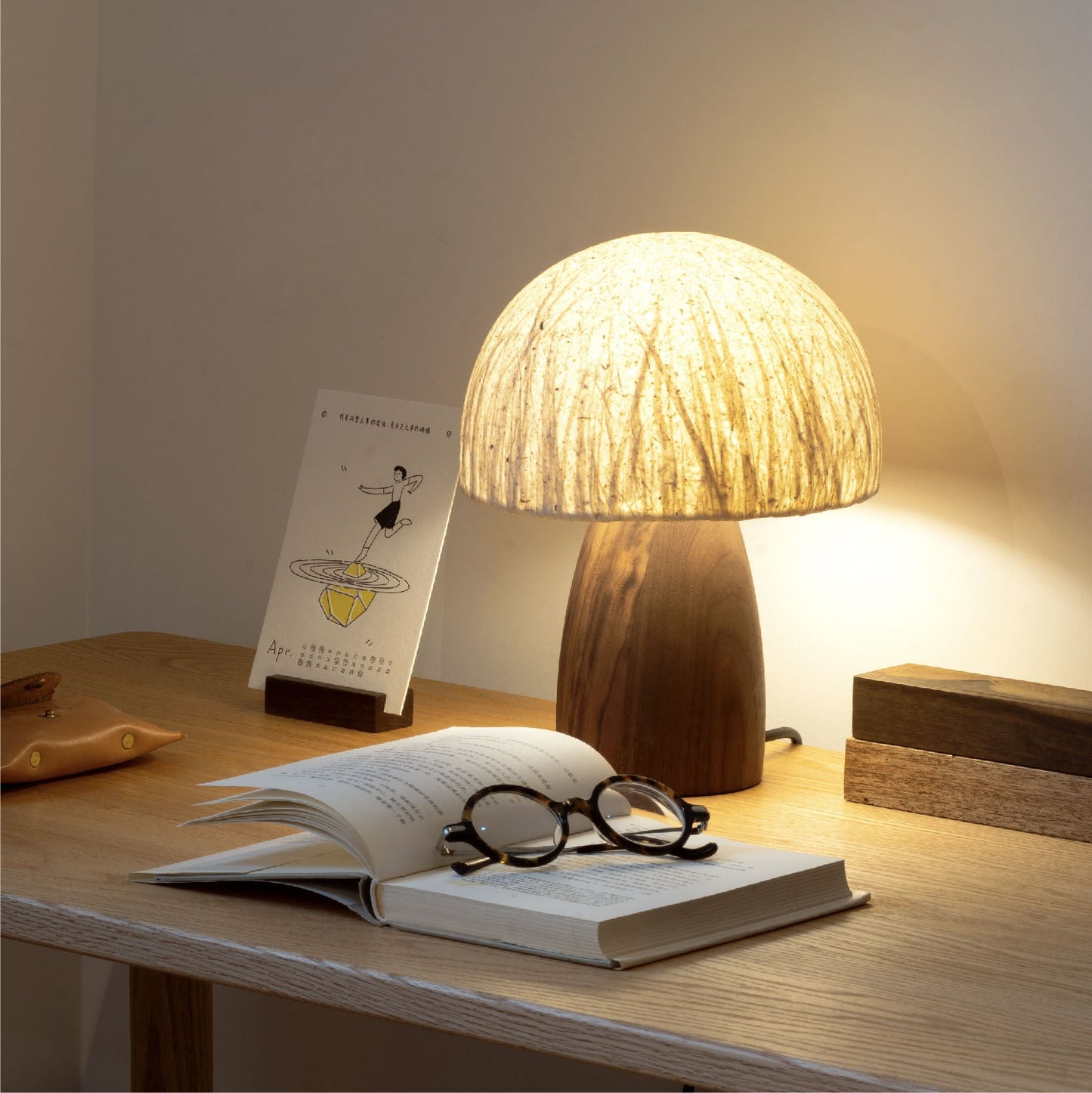 Traditional Vintage Mushroom Paper Solid Wood 1-Light Table Lamp For Bedroom