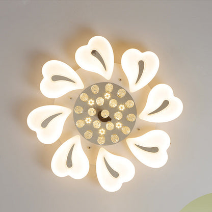 モダンで豪華な花びらハート型アイアンアクリルクリスタルボールLEDセミフラッシュマウントシーリングライトリビングルーム用