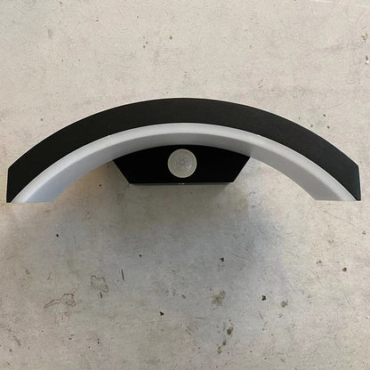 Modern Simplicity Waterproof Curved Aluminum Plastic LED Wall Sconce Lamp For Outdoor Patio