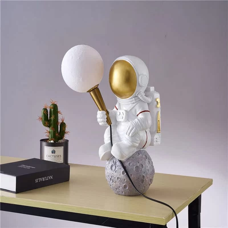 Creative Kids Table Lamp – 1-Light Cartoon Astronaut Resin Lamp for Bedroom