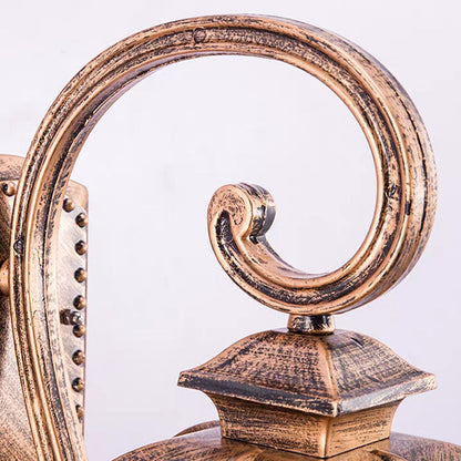 مصباح حائط تقليدي أوروبي مقاوم للماء على شكل مربع من الألومنيوم والزجاج مزود بإضاءة واحدة للفناء الخارجي 