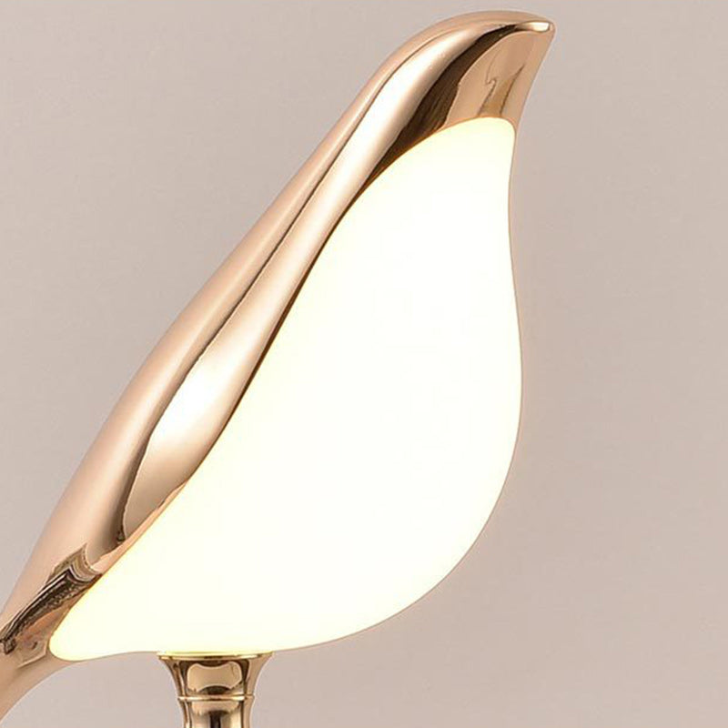 Contemporary Creative Bird Table Lamp – Zinc Alloy & Acrylic LED Light for Bedroom