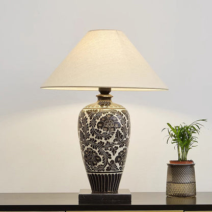 Traditional Chinese Vase Ceramic Fabric 1-Light Table Lamp For Bedroom