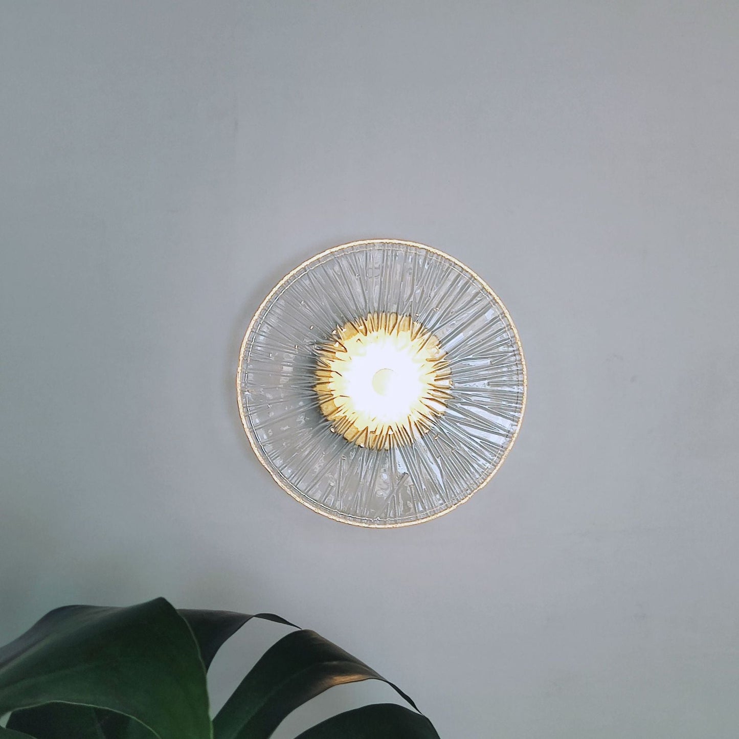 Modern Luxury Round Metal Glass LED Wall Sconce Lamp For Living Room