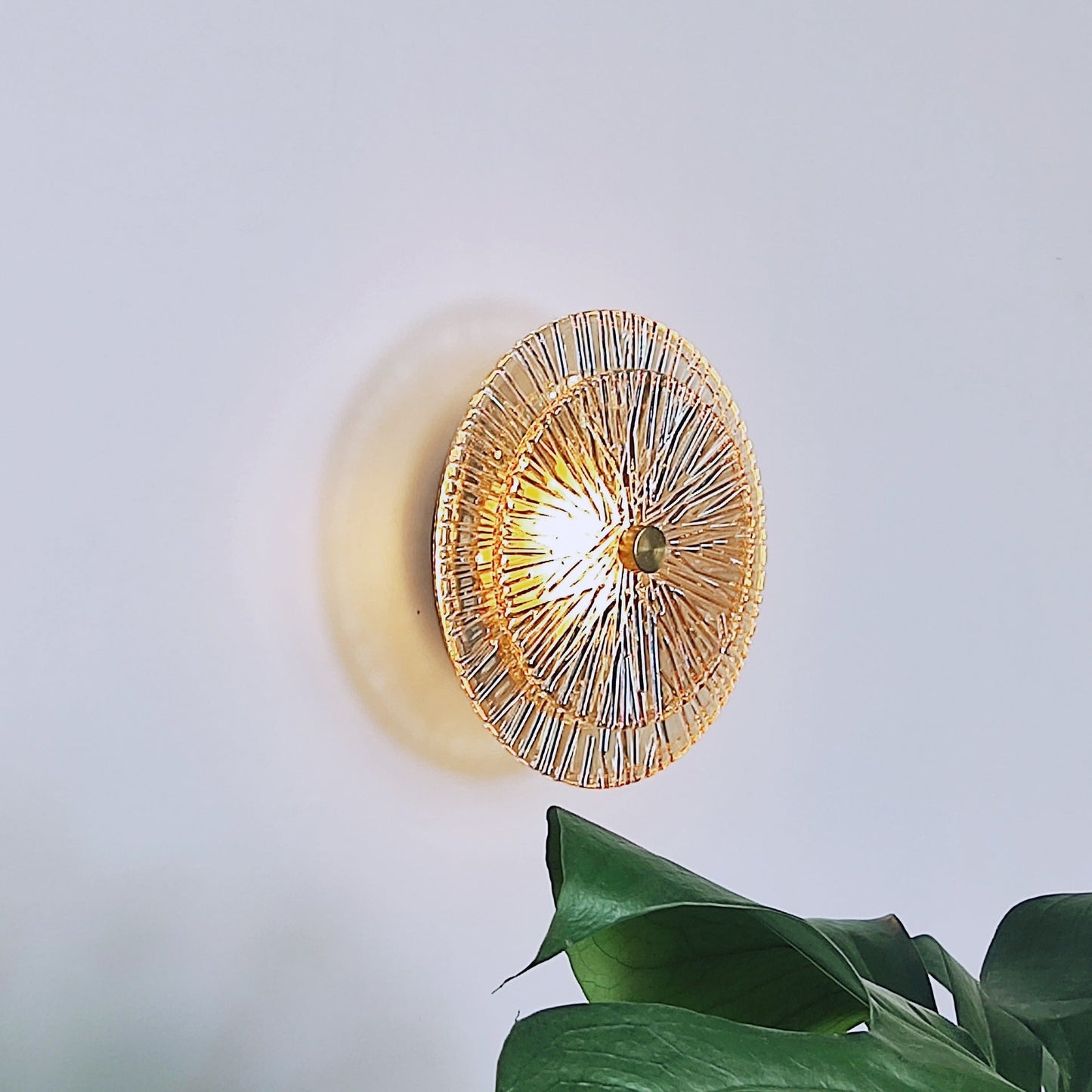 Modern Luxury Round Metal Glass LED Wall Sconce Lamp For Living Room