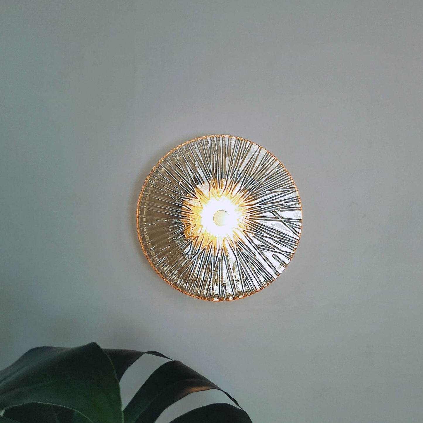 Modern Luxury Round Metal Glass LED Wall Sconce Lamp For Living Room