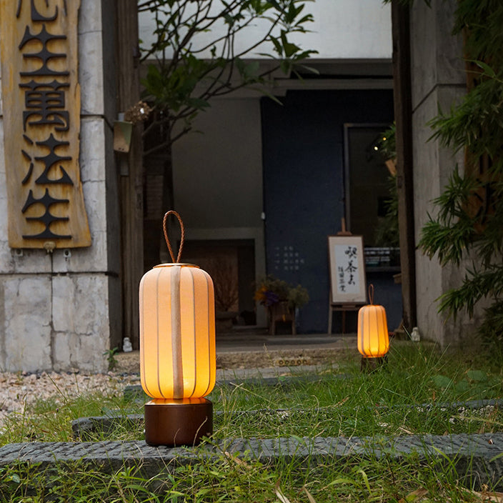 Traditional Chinese Lantern Cylinder Solid Wood Fabric LED Table Lamp For Bedroom