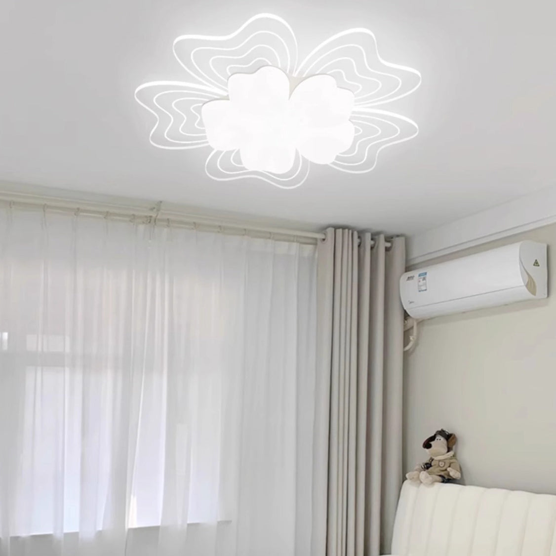 Modern Simplicity Flower Metal Acrylic LED Semi-Flush Mount Ceiling Light For Bedroom
