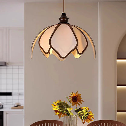 Traditional French Petal-Shaped Ash Wood Stretch Fabric 1-Light Pendant Light For Living Room