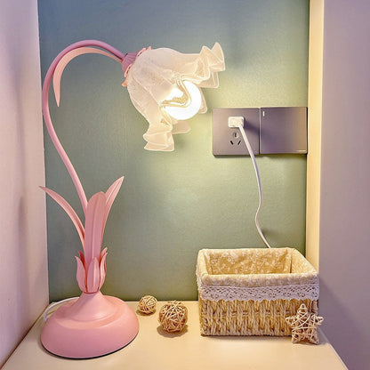 Traditional Rustic Flower Iron Acrylic 1-Light Table Lamp For Study