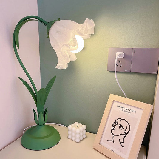 Traditional Rustic Flower Iron Acrylic 1-Light Table Lamp For Study