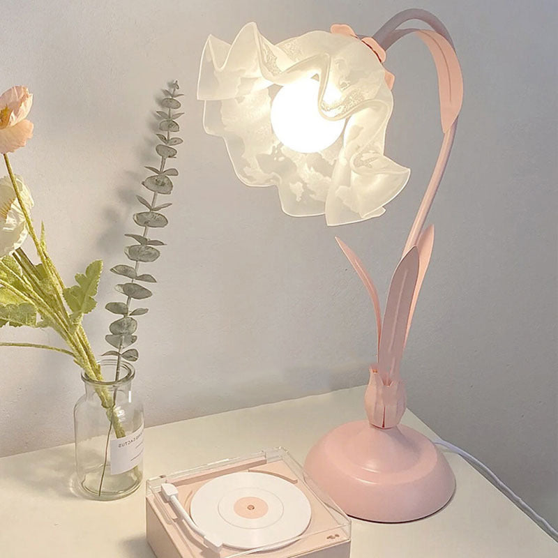 Traditional Rustic Flower Iron Acrylic 1-Light Table Lamp For Study