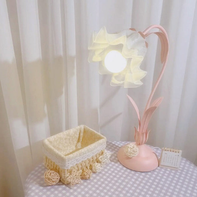 Traditional Rustic Flower Iron Acrylic 1-Light Table Lamp For Study