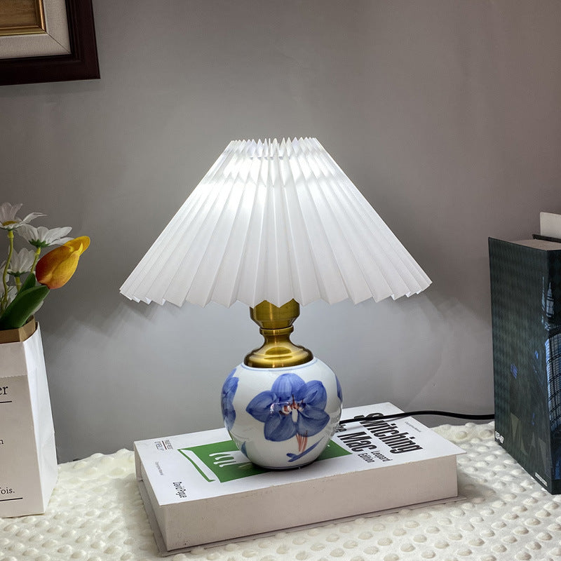 Contemporary Creative Pleated PVC & Ceramic Metal 1-Light Table Lamp For Study
