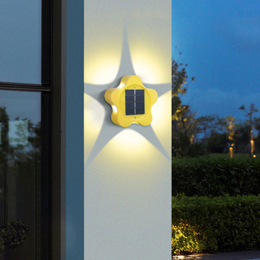 Modern Art Deco Star Waterproof Solar ABS & Acrylic LED Outdoor Wall Sconce Lamp For Outdoor Patio