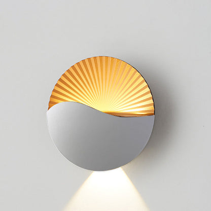 Modern Minimalist Waterproof Round Metal Glass Outdoor LED Wall Sconce Lamp For Garden