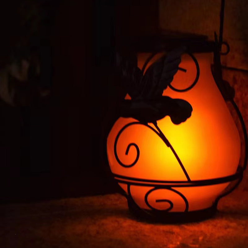 Traditional Rustic Waterproof Solar Lantern Vase Iron Glass LED Outdoor Light Landscape Lighting For Garden