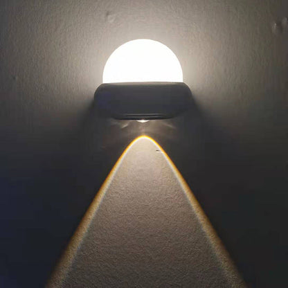 Modern Minimalist Waterproof UFO Aluminum Plastic LED Outdoor Wall Sconce Lamp For Garden