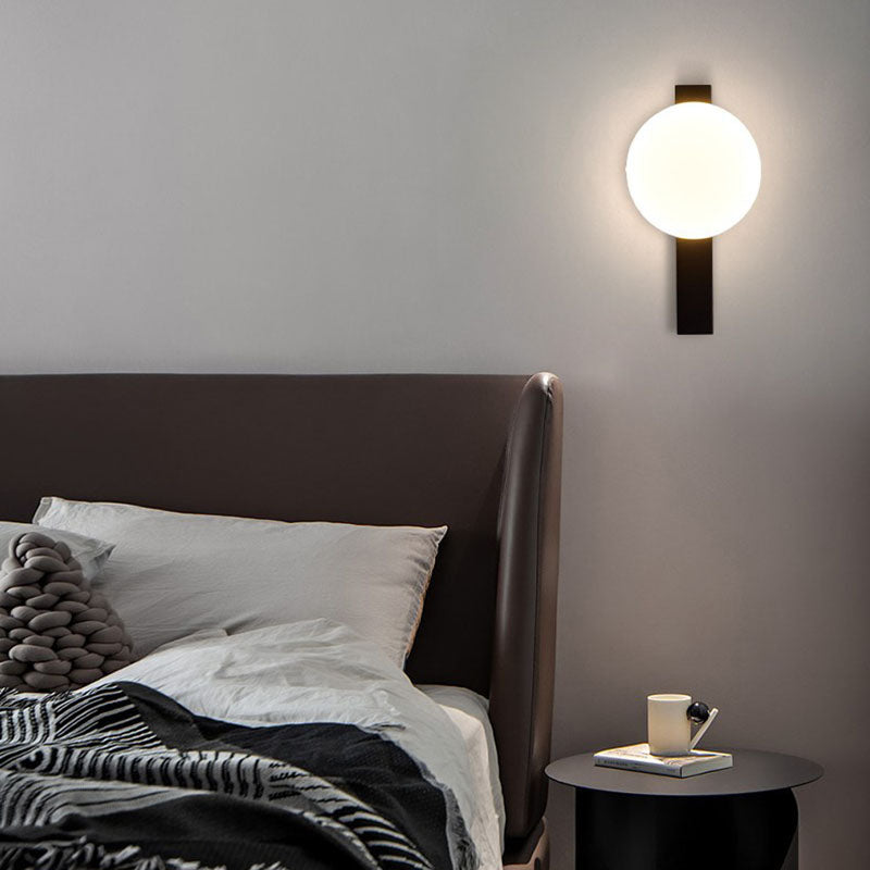 مصباح حائط LED دائري من البلاستيك والحديد بتصميم عصري بسيط لغرفة النوم 