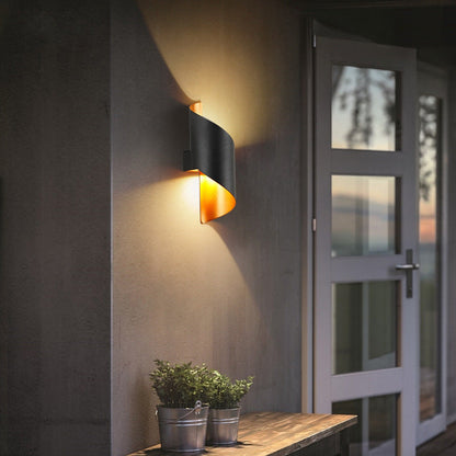 Modern Minimalist Curved PC Aluminum LED Wall Sconce Lamp For Outdoor
