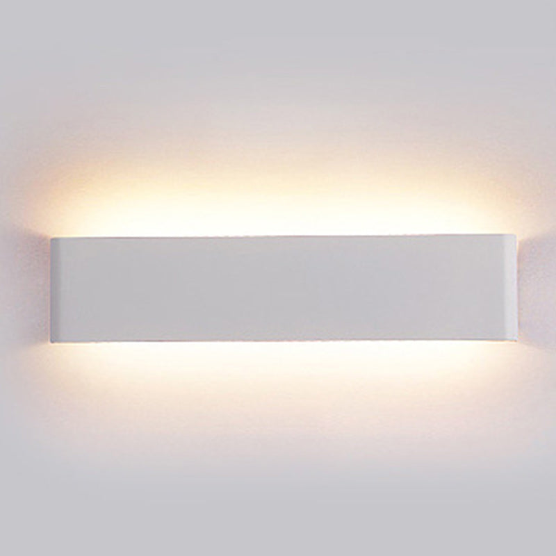 مصباح حائط LED مستطيل الشكل مصنوع من الأكريليك والألومنيوم بتصميم عصري بسيط لغرفة المعيشة 