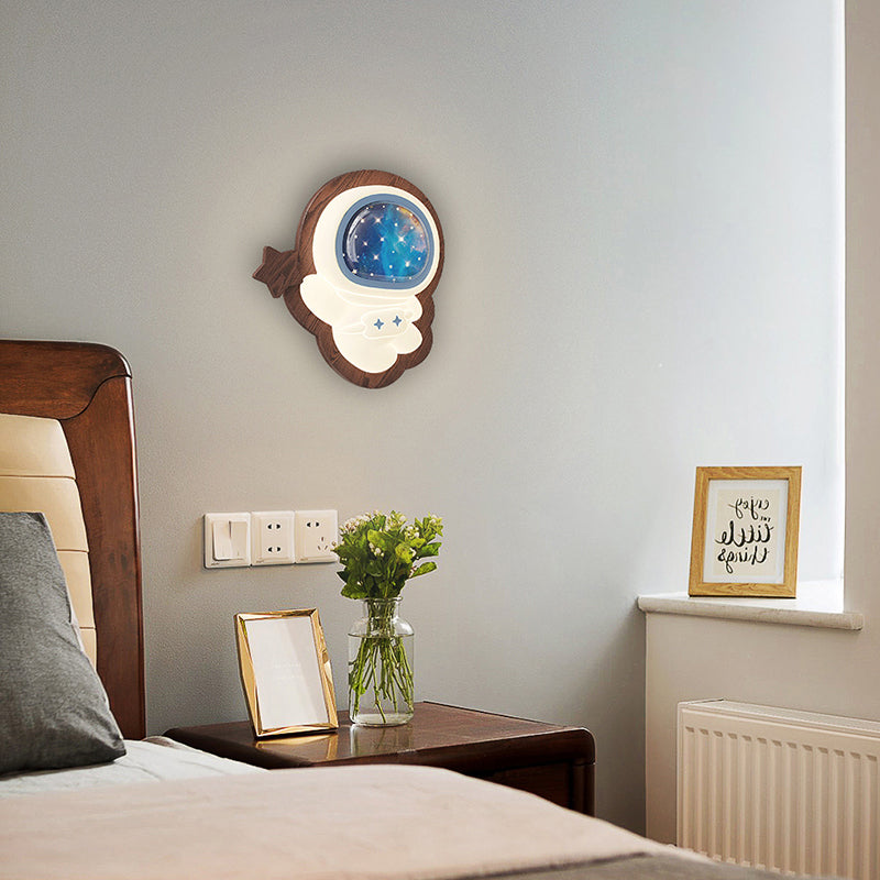 Modern Art Deco Spaceman PE Rubberwood LED Kids Wall Sconce Lamp For Living Room