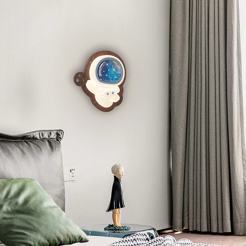 Modern Art Deco Spaceman PE Rubberwood LED Kids Wall Sconce Lamp For Living Room