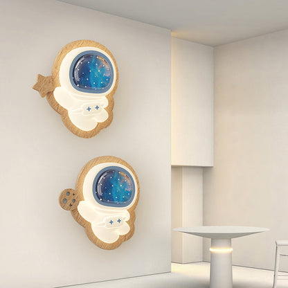 Modern Art Deco Spaceman PE Rubberwood LED Kids Wall Sconce Lamp For Living Room