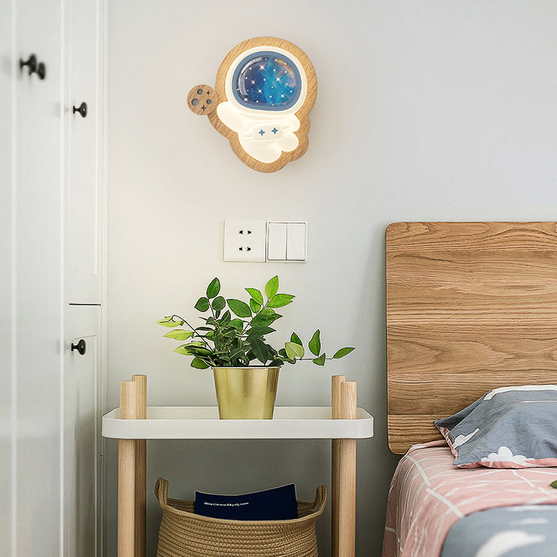 Modern Art Deco Spaceman PE Rubberwood LED Kids Wall Sconce Lamp For Living Room