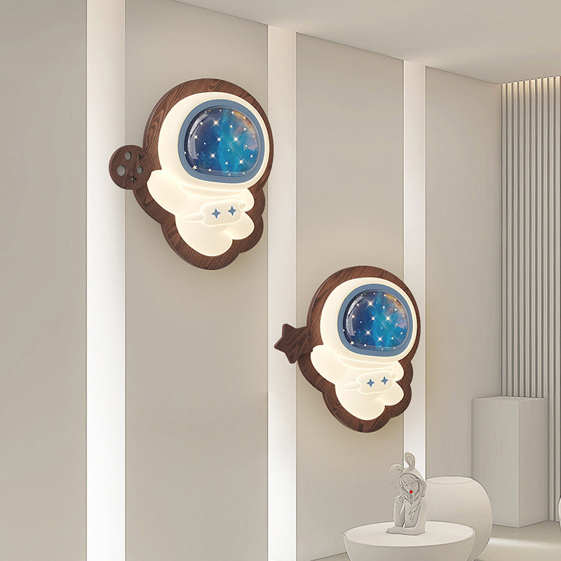 Modern Art Deco Spaceman PE Rubberwood LED Kids Wall Sconce Lamp For Living Room