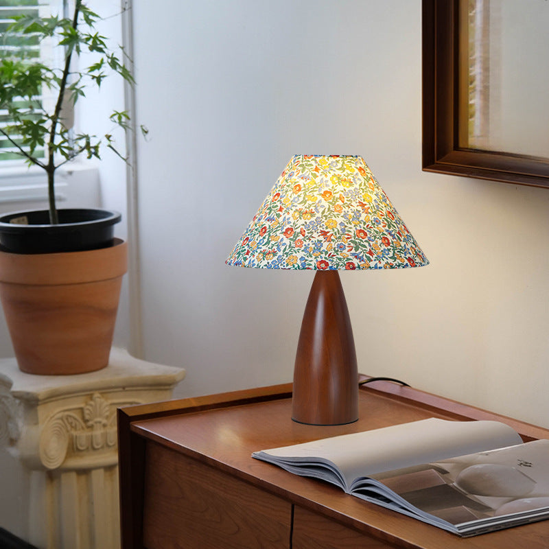 Traditional Vintage Crushed Cone Cylinder Fabric Solid Wood 1-Light Table Lamp For Bedroom