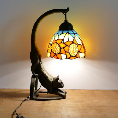 Traditional Tiffany Curved Flower Round Glass Iron 1-Light Table Lamp For Living Room