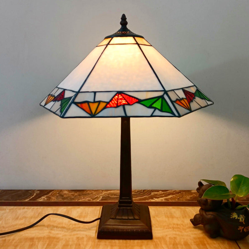 Traditional Vintage Tapered Round Square Glass Resin 1-Light Table Lamp For Living Room