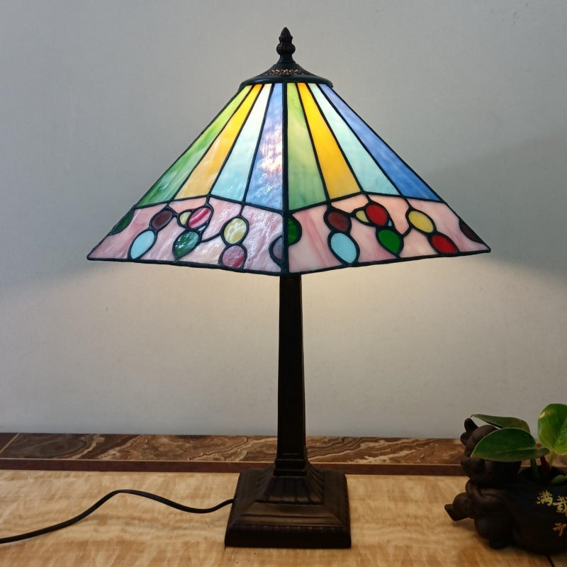 Traditional Vintage Tapered Round Square Glass Resin 1-Light Table Lamp For Living Room