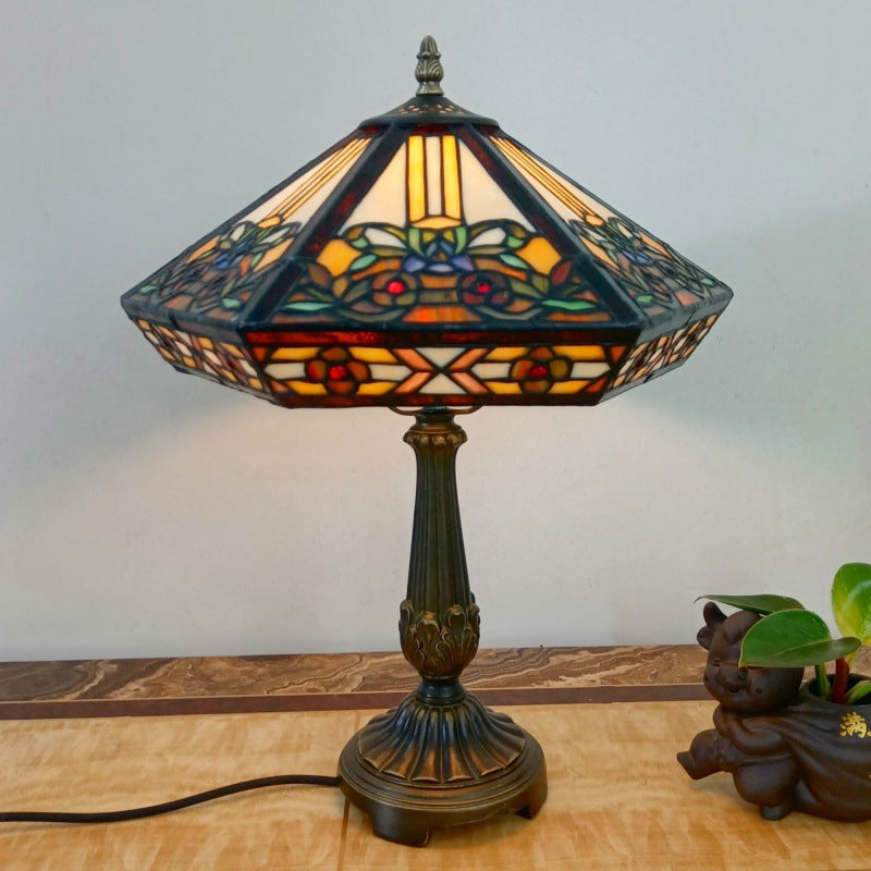 Traditional Vintage Tapered Round Square Glass Resin 1-Light Table Lamp For Living Room