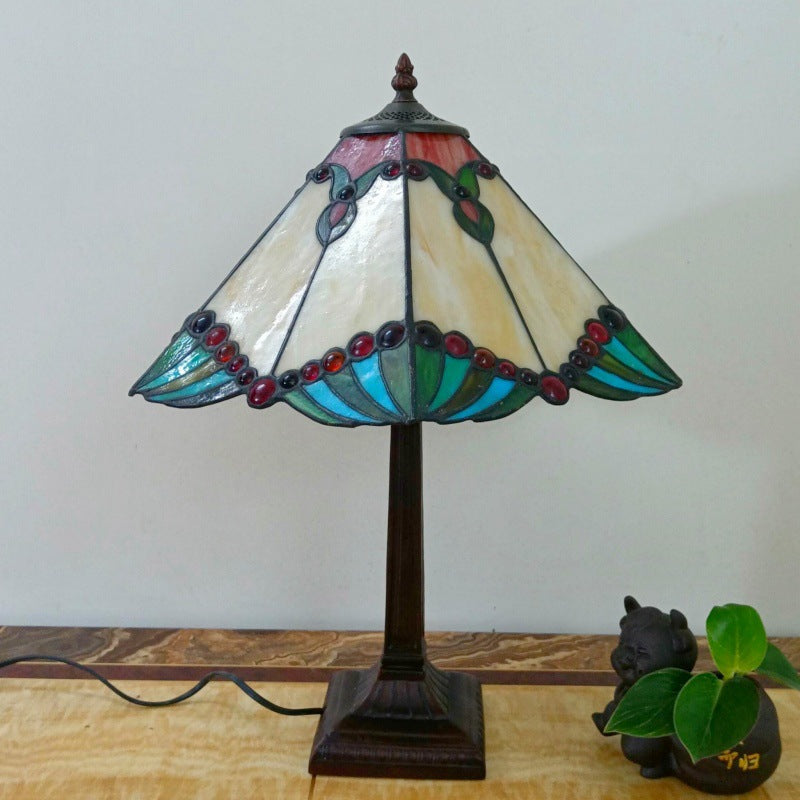 Traditional Vintage Conical Square Glass Resin 1-Light Table Lamp For Living Room